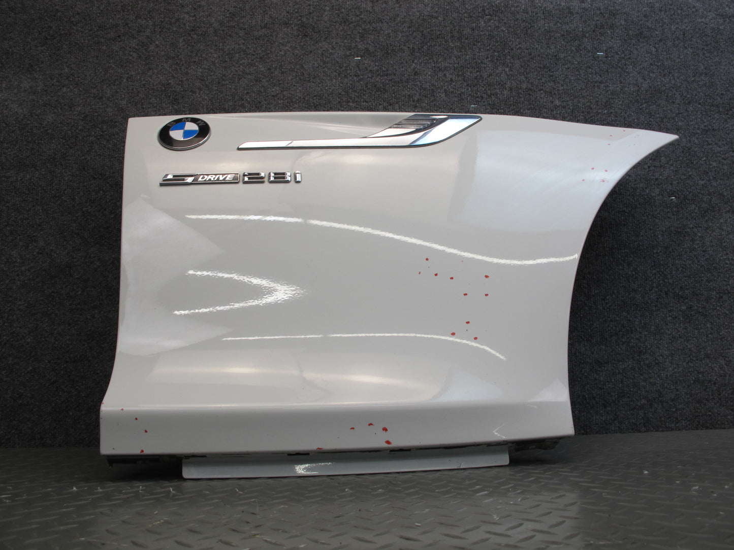 14-16 BMW E89 Z4 28i sdrive Front Right Fender Shell Cover Panel White OEM