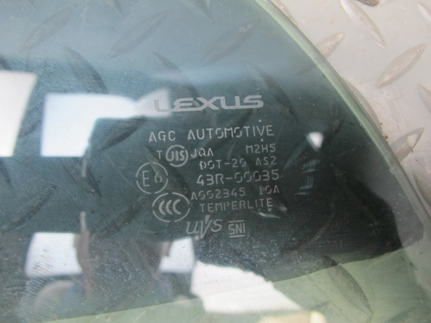 10-15 Lexus IS350 IS250 Convertible Rear Left Side Quarter Window Glass OEM