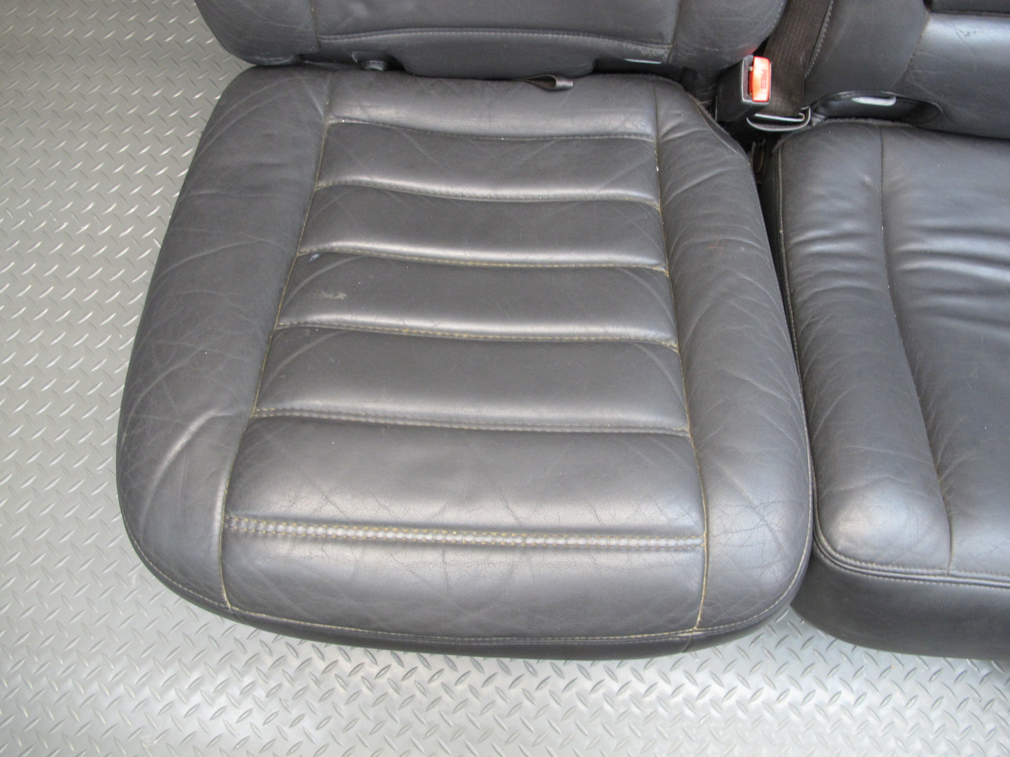 2003-2007 Hummer H2 Rear 2ND ROW Left & Right Side Leather Black Seat Set of 2