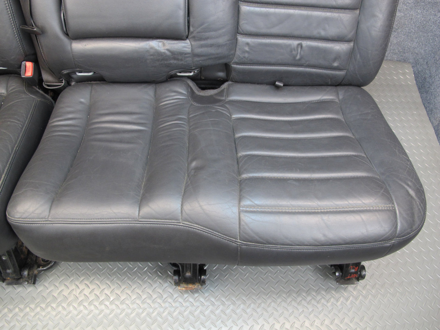 2003-2007 Hummer H2 Rear 2ND ROW Left & Right Side Leather Black Seat Set of 2