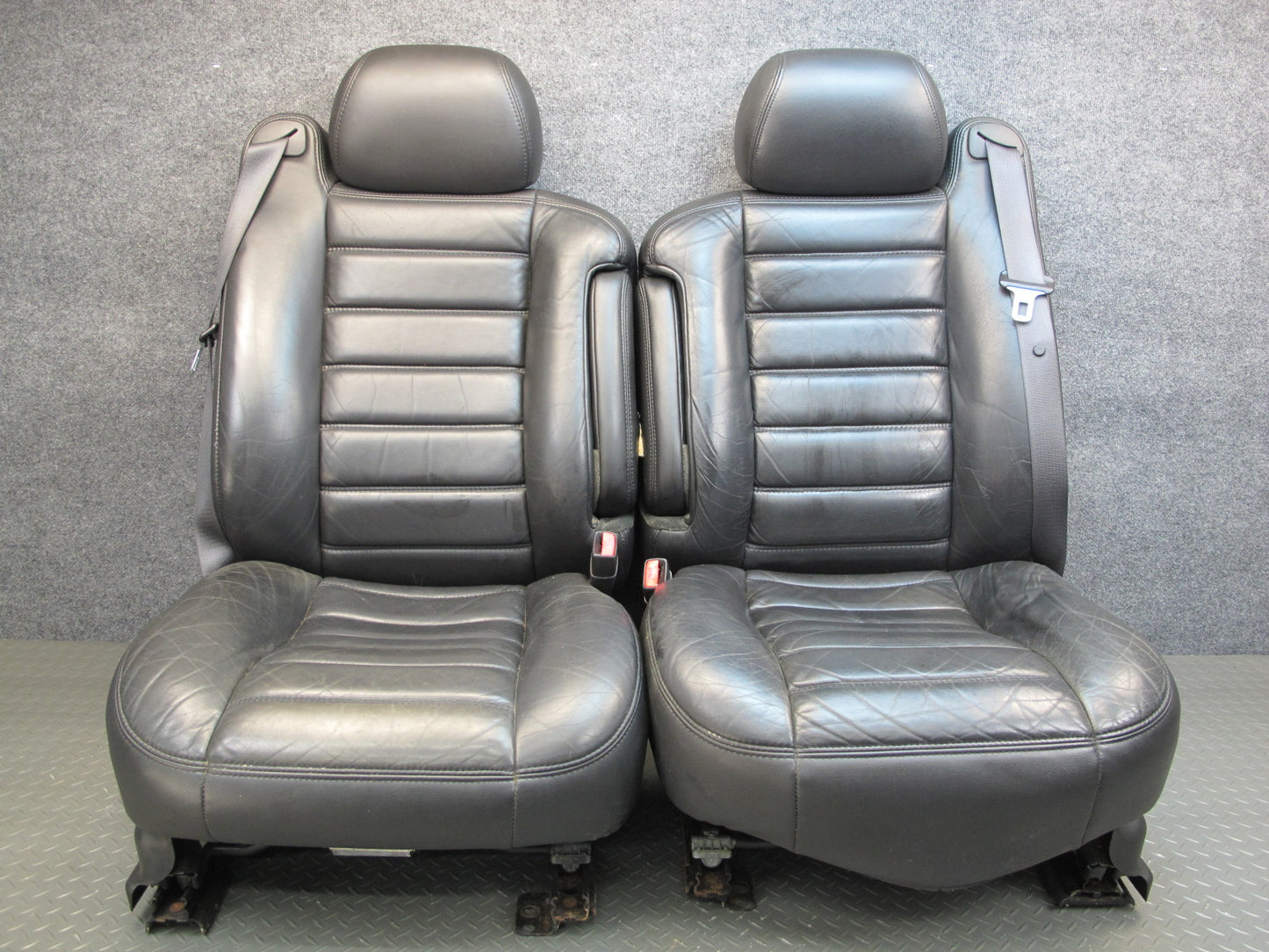 2005-2007 Hummer H2 Front Left & Right Side Leather Black Seat Set of 2