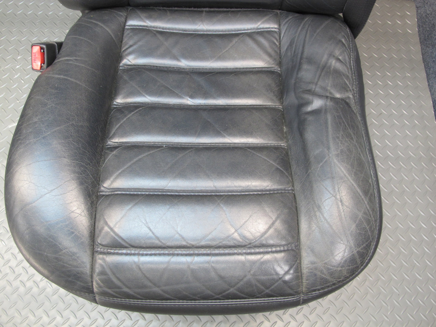 2005-2007 Hummer H2 Front Left & Right Side Leather Black Seat Set of 2