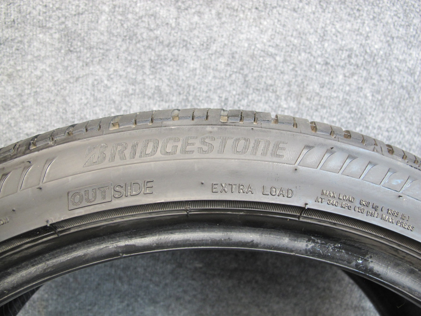 Set of 2 Bridgestone Driveguard Plus AS Tire 225/40R18 RFT 92W 0223 8/32 Tread