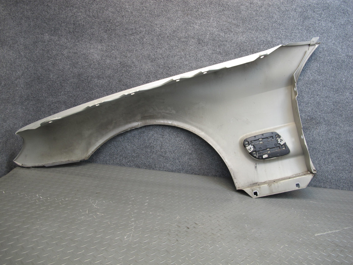 03-08 Mercedes R230 Sl-class Front Right Fender Shell Panel Cover OEM