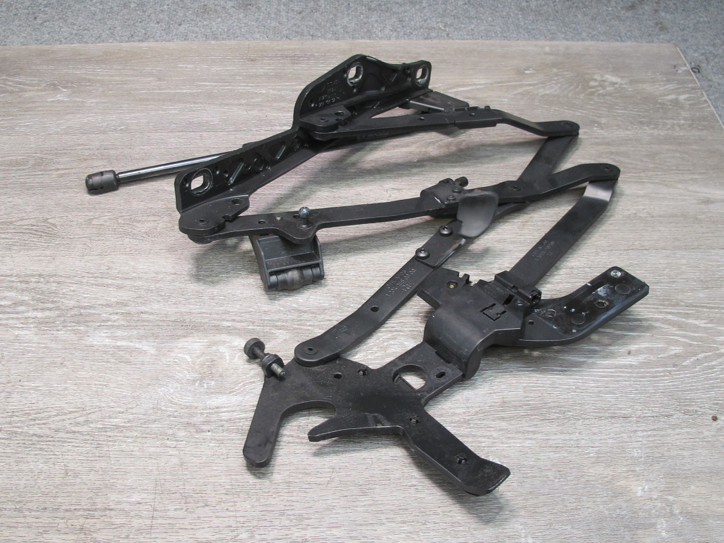 03-06 Mercedes R230 Set of 2 Rear Left & Right Trunk Lid Hinge OEM