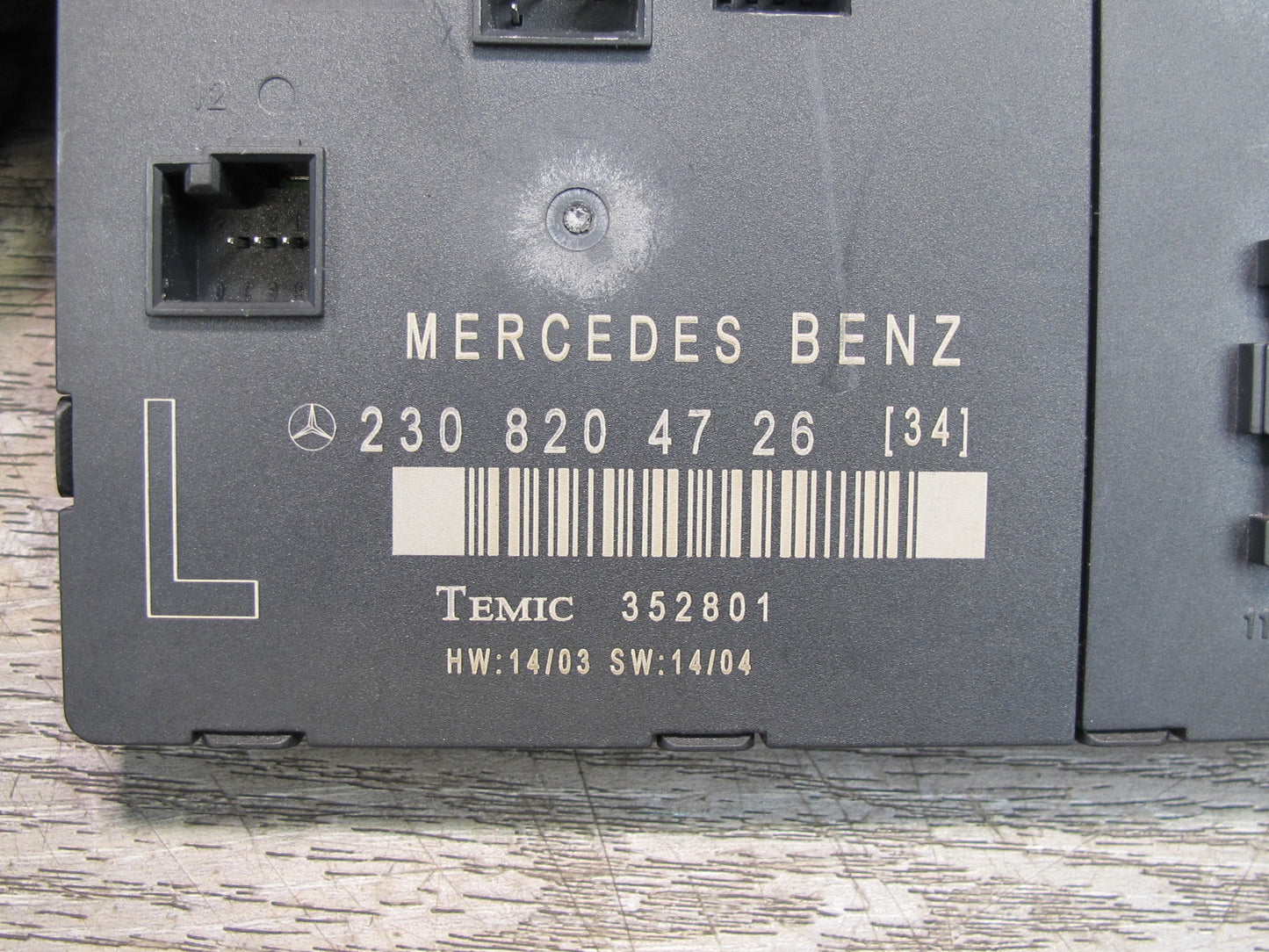 03-12 Mercedes R230 Sl-class Front Left Door Control Module 2308204726 OEM