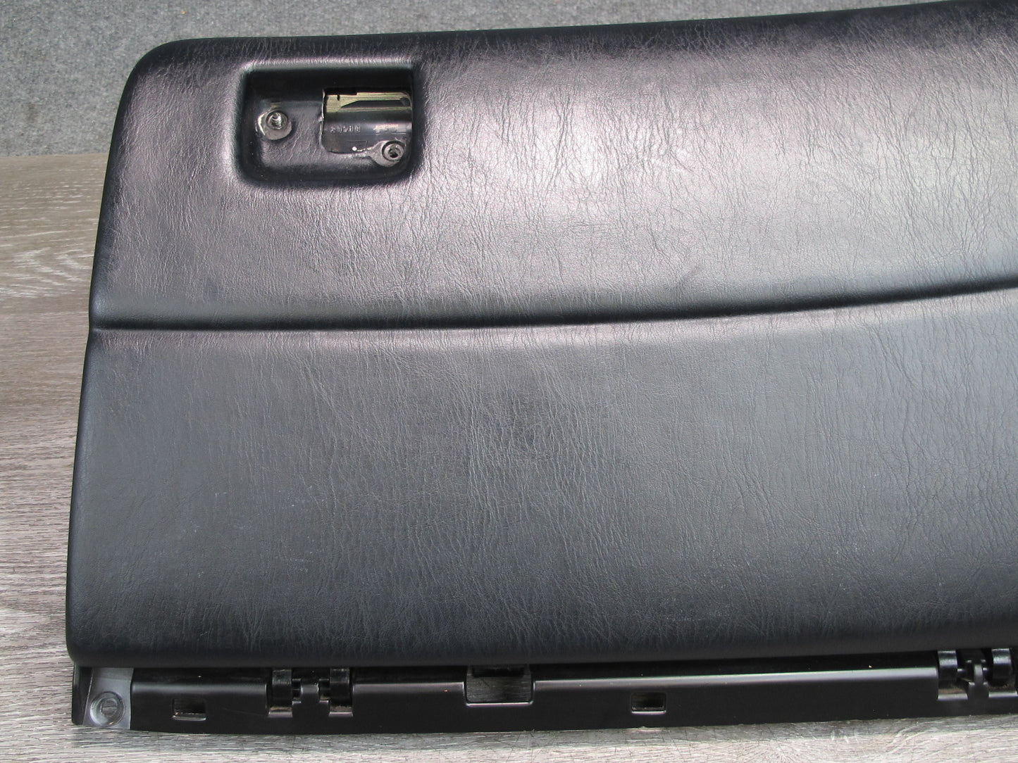 98-05 Lexus JZS160 GS300 GS430 Dash Front Right Glove Box Storage Assembly OEM