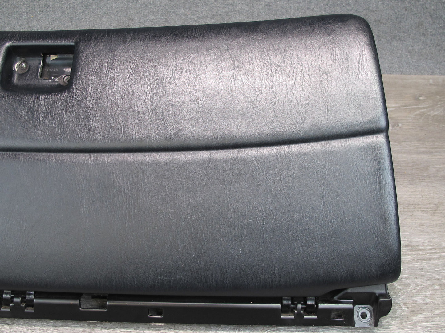 98-05 Lexus JZS160 GS300 GS430 Dash Front Right Glove Box Storage Assembly OEM