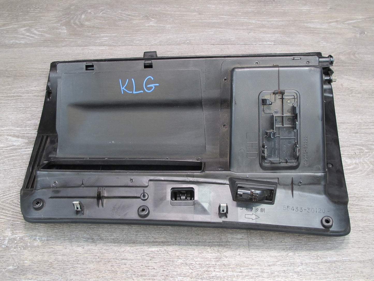 98-05 Lexus JZS160 GS300 GS430 Dash Front Right Glove Box Storage Assembly OEM