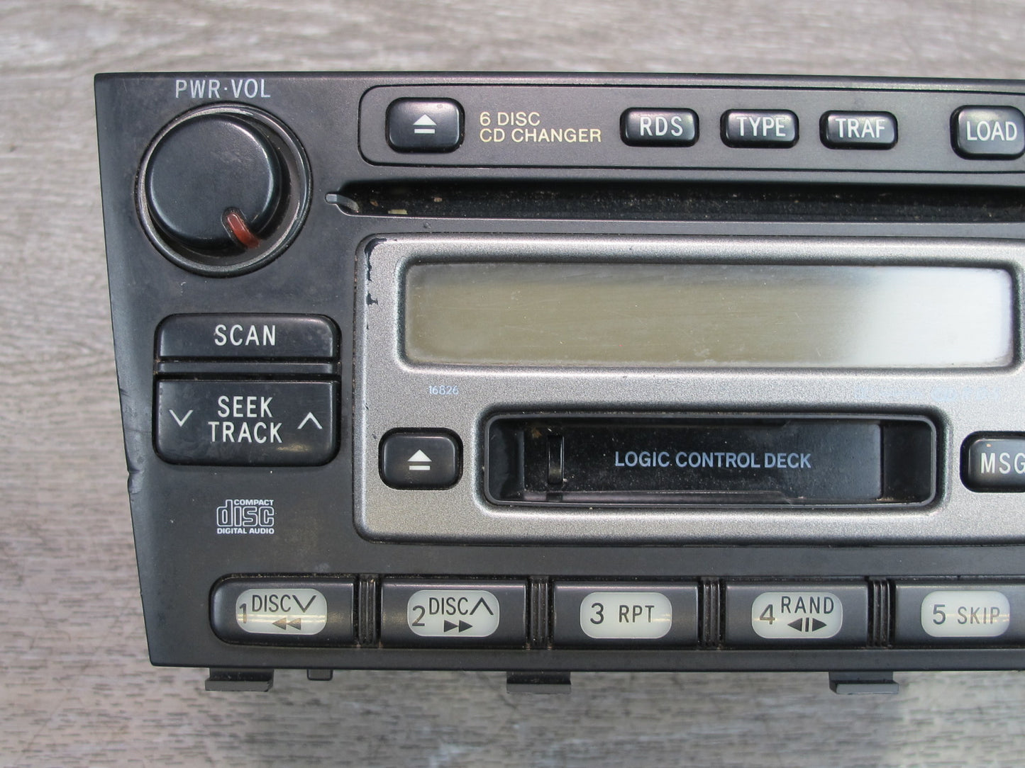 01-04 Lexus JCE10L IS300 Radio CD Player Receiver Head Unit 86120-53120 OEM