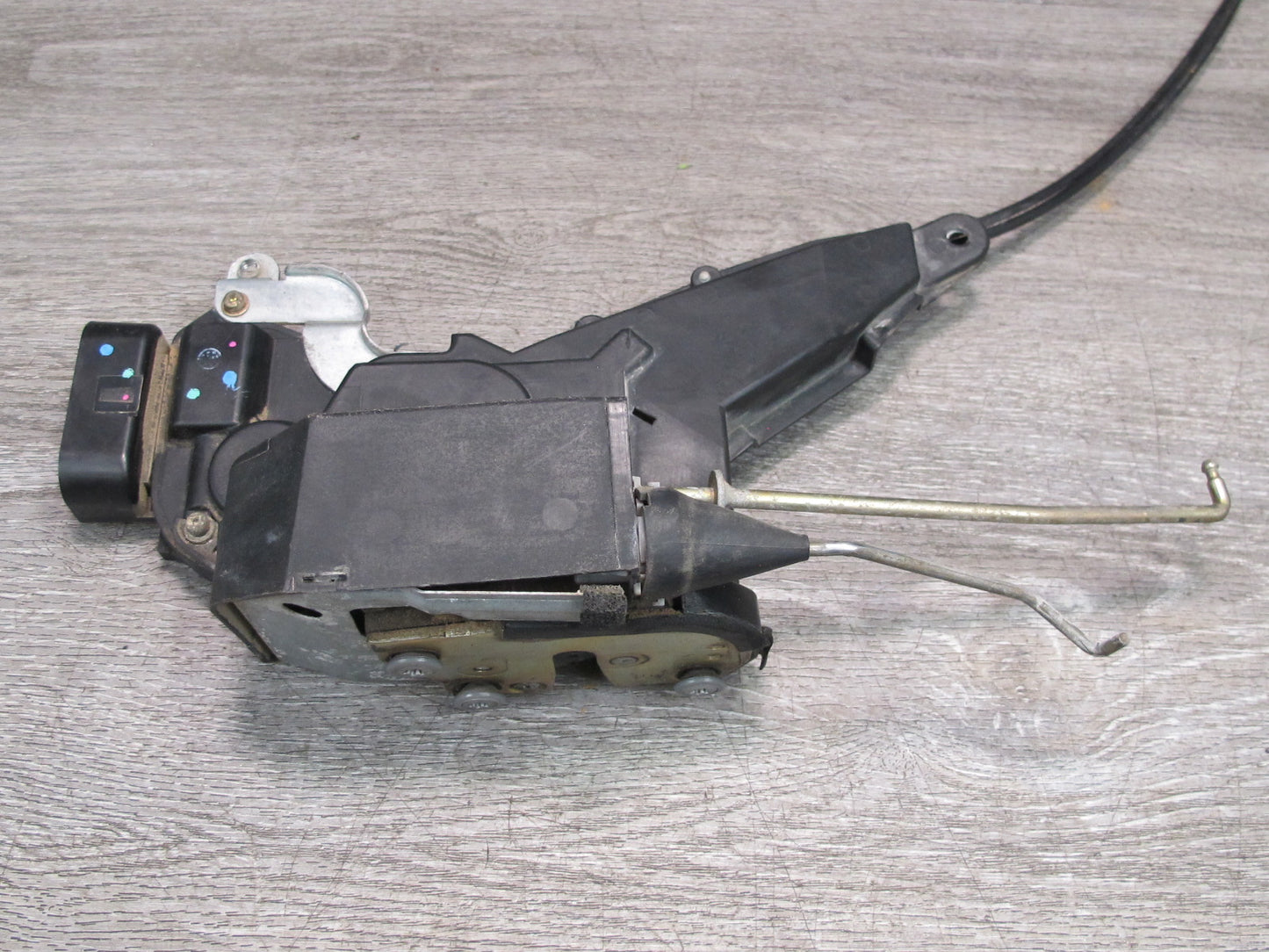 01-05 Lexus JCE10L IS300 Front Left Door Lock Latch Actuator OEM