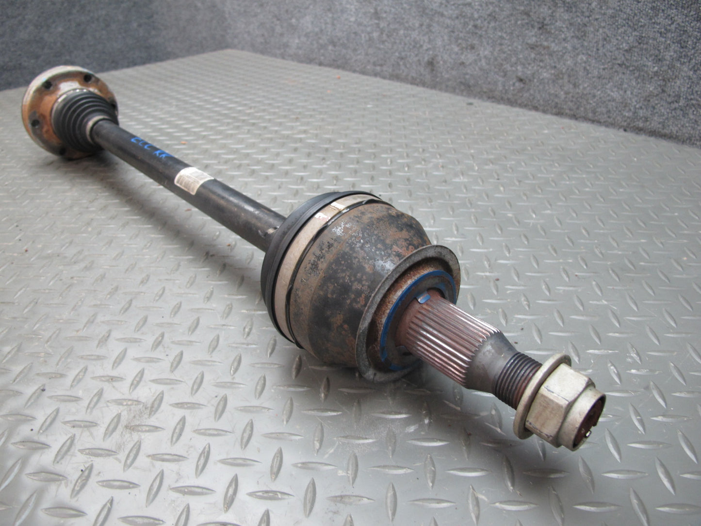 16-23 Chevrolet Camaro SS 6.2L M/T Rear Right Suspension Axle Shaft OEM