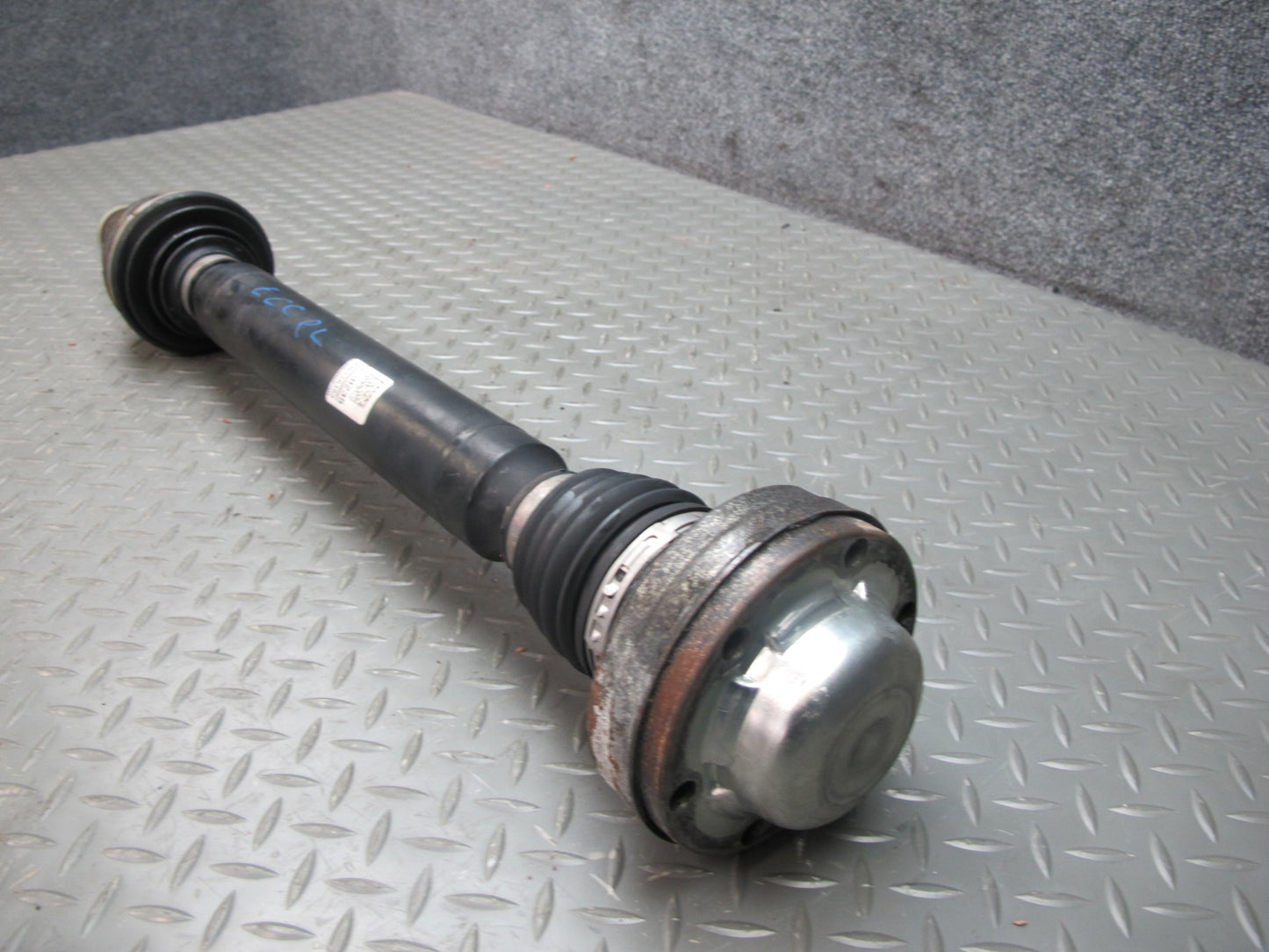 16-23 Chevrolet Camaro SS 6.2L M/T Rear Left Suspension Axle Shaft OEM