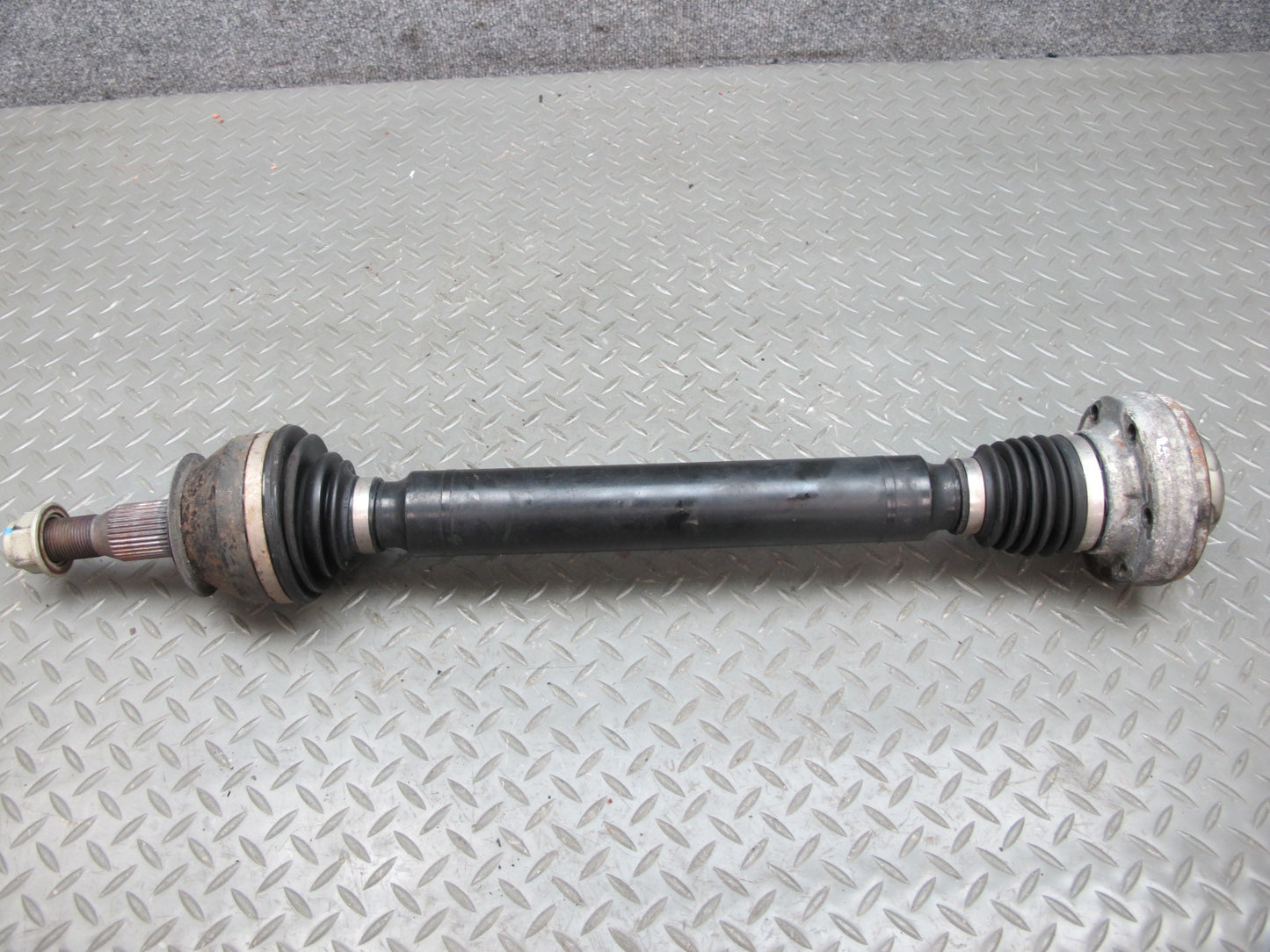 16-23 Chevrolet Camaro SS 6.2L M/T Rear Left Suspension Axle Shaft OEM