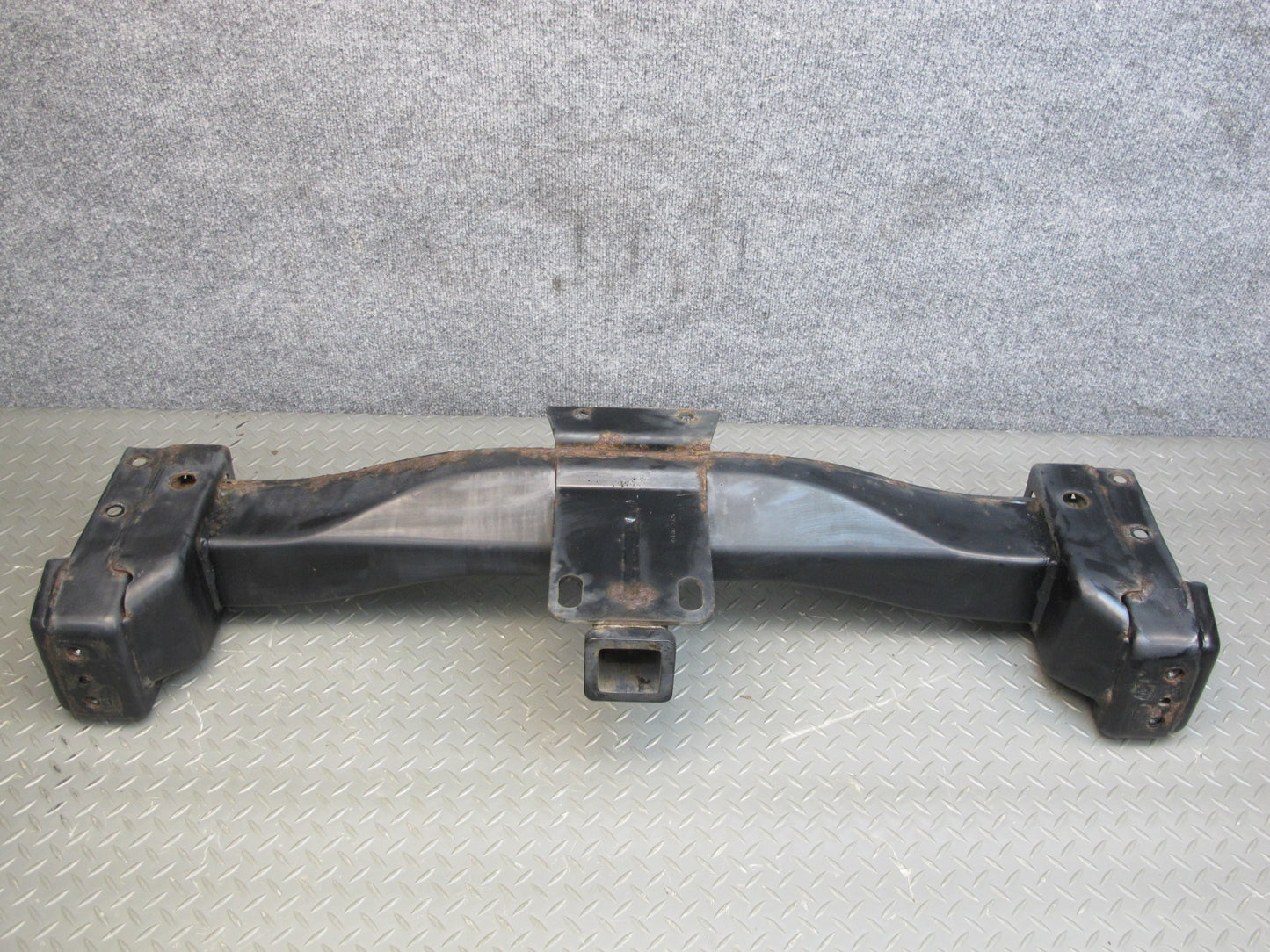 2003-2009 Hummer H2 Rear Trailer Hitch TOW Towing Frame Assembly