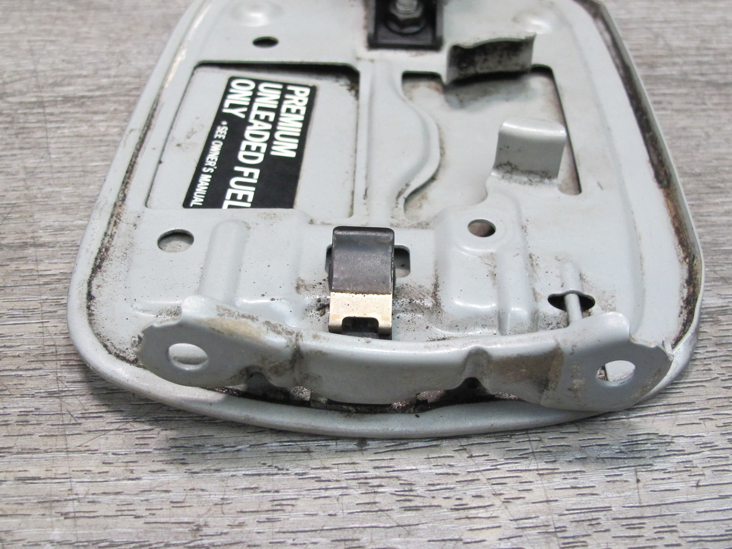 98-05 Lexus GS300 GS430 Fuel Tank Filler Door Lid Cover Silver OEM