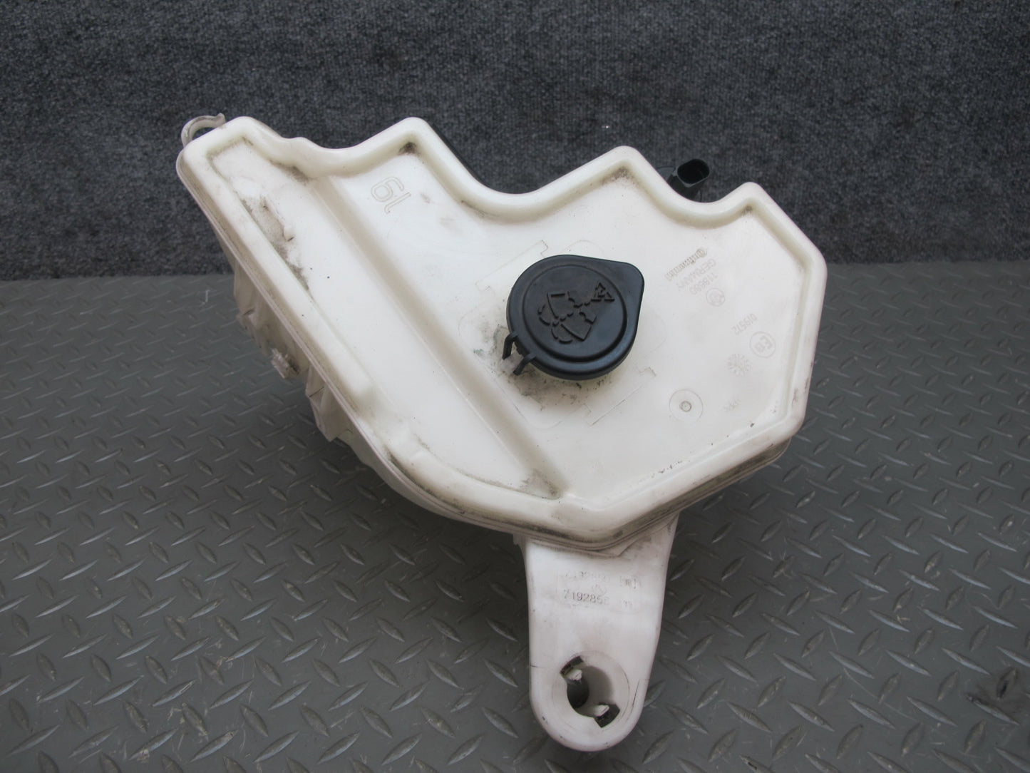 09-16 BMW E89 Z4 Windshield Washer Fluid Reservoir Tank w Pump 7192850 OEM