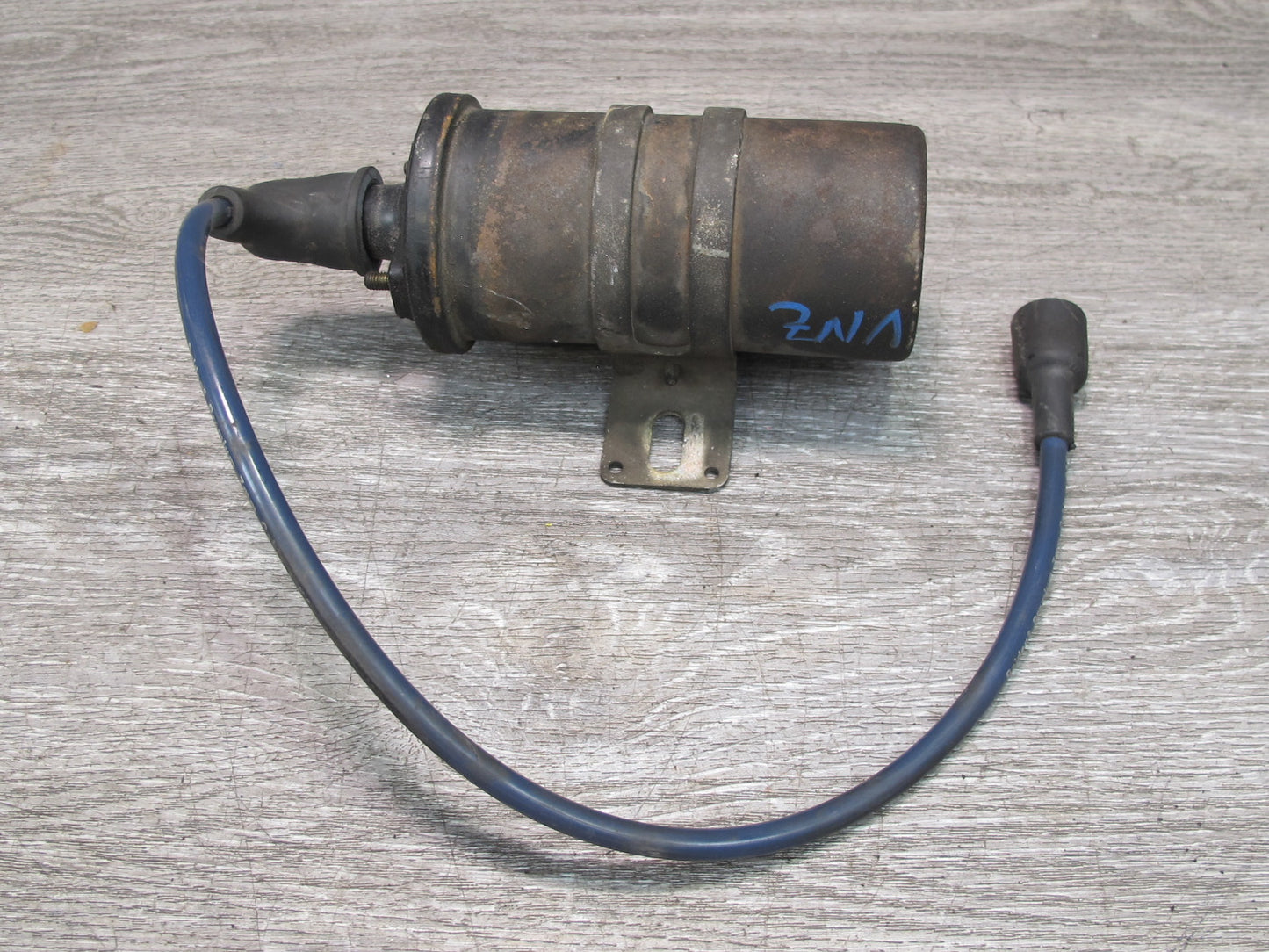 79-83 Datsun Nissan 280ZX S130 NON Turbo Engine Ignition Coil w Cable Wire OEM