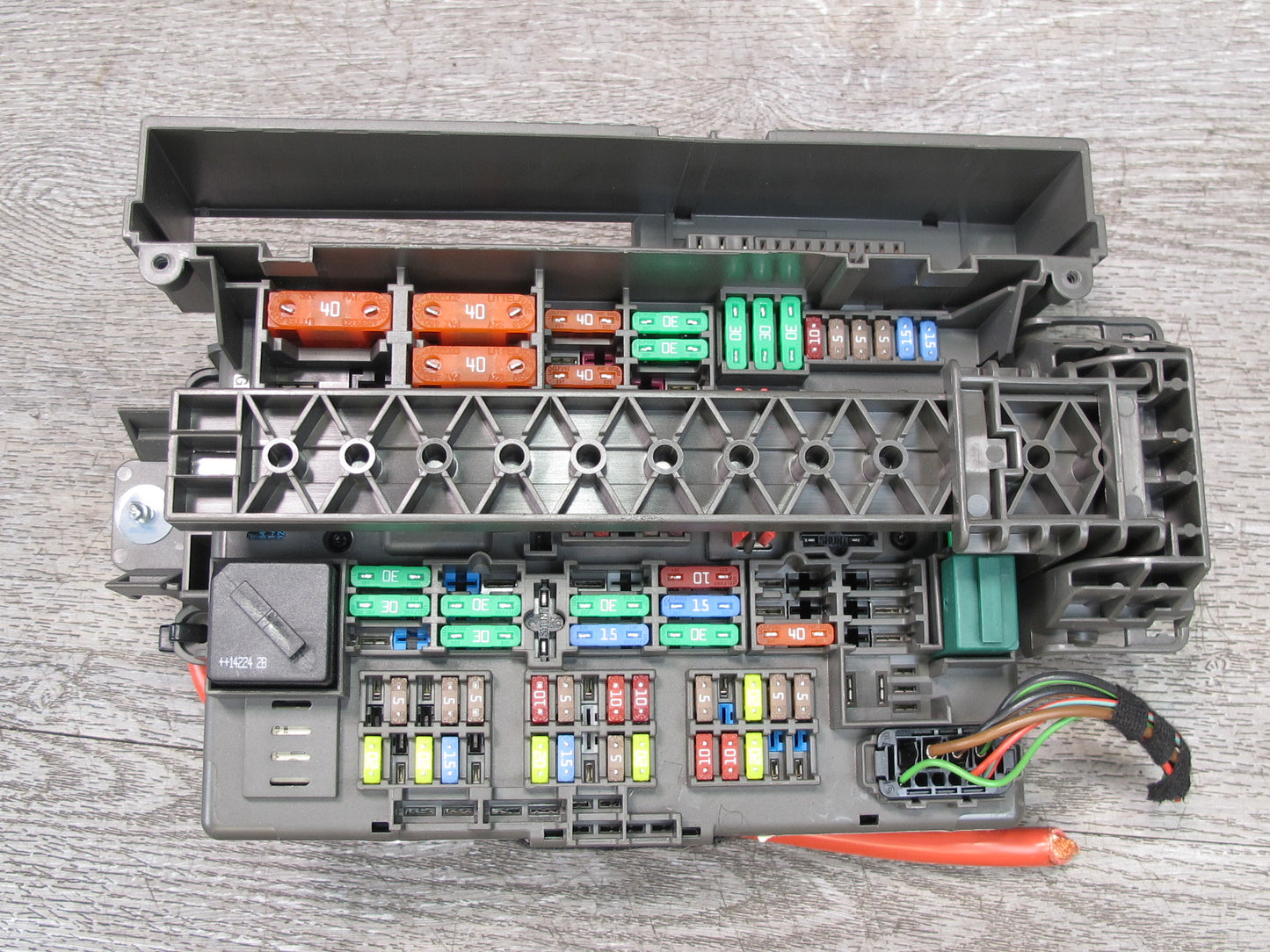 09-16 BMW E89 Z4 Front Power Distribution Relay Fuse Box 9154970 OEM