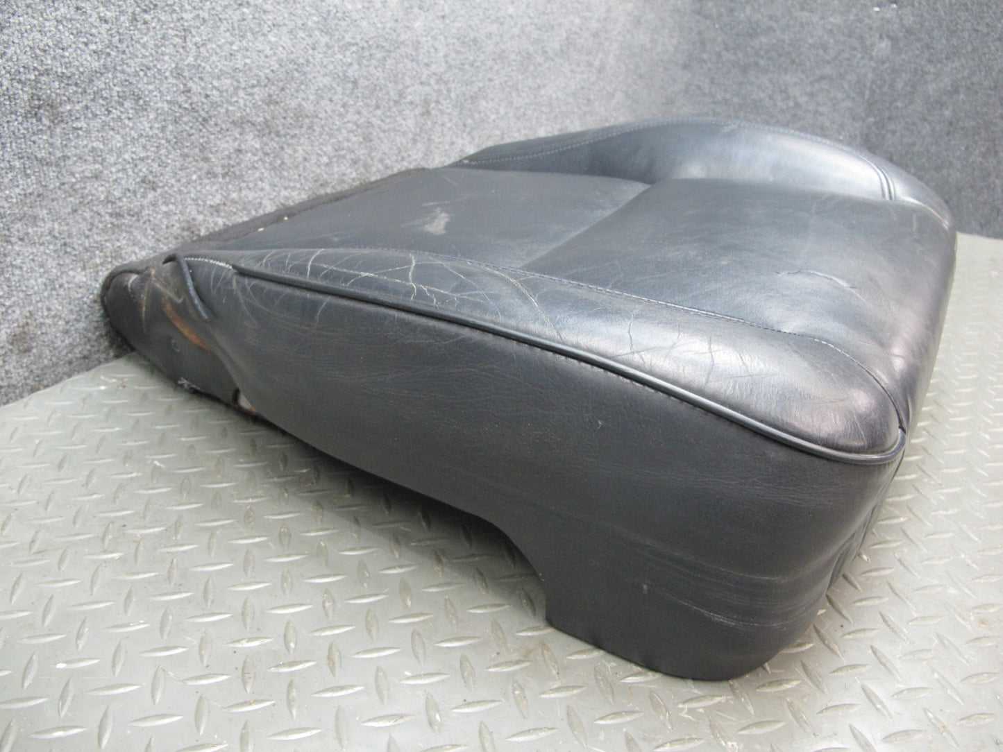 03-05 Lexus JZS160L GS300 Front Right Passenger Leather Seat Lower Cushion OEM