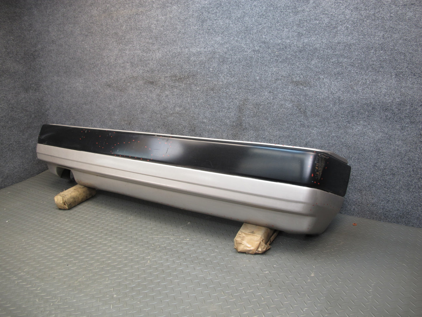 85-86 Nissan Z31 300ZX 2+0 NON Turbo Rear Bumper Cover Champagne OEM