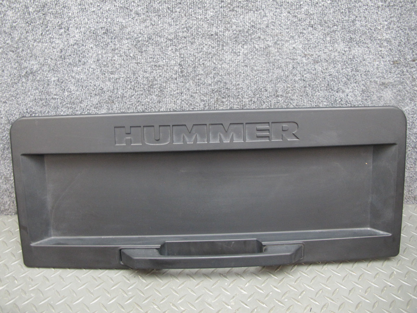 2006-2009 Hummer H2 Rear Trunk Lid Liftgate License Plate Panel W/ Handle