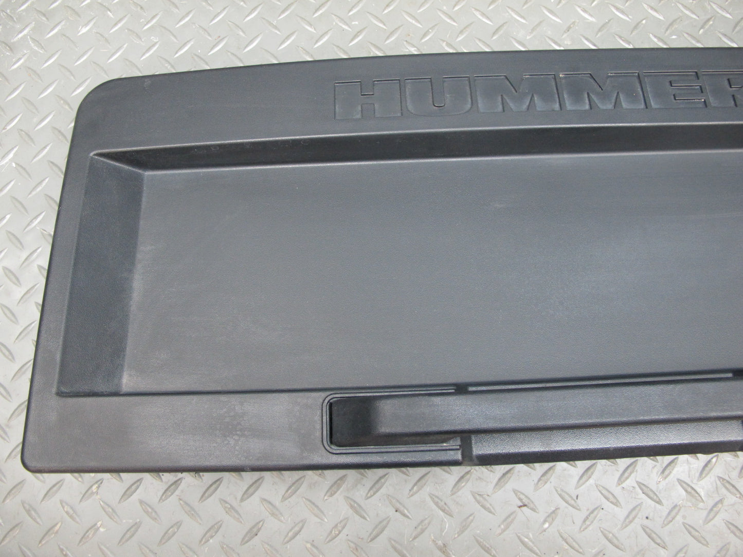 2006-2009 Hummer H2 Rear Trunk Lid Liftgate License Plate Panel W/ Handle