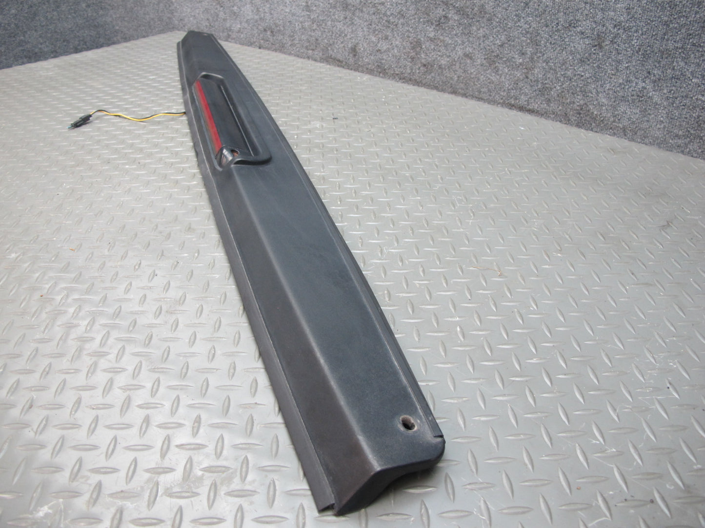 2003-2009 Hummer H2 Rear Tailgate Liftgate Upper Molding & Brake Stop Light