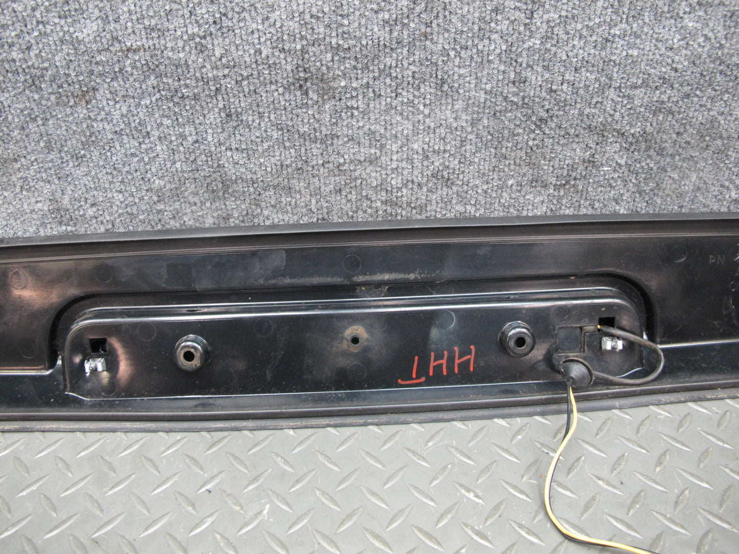 2003-2009 Hummer H2 Rear Tailgate Liftgate Upper Molding & Brake Stop Light