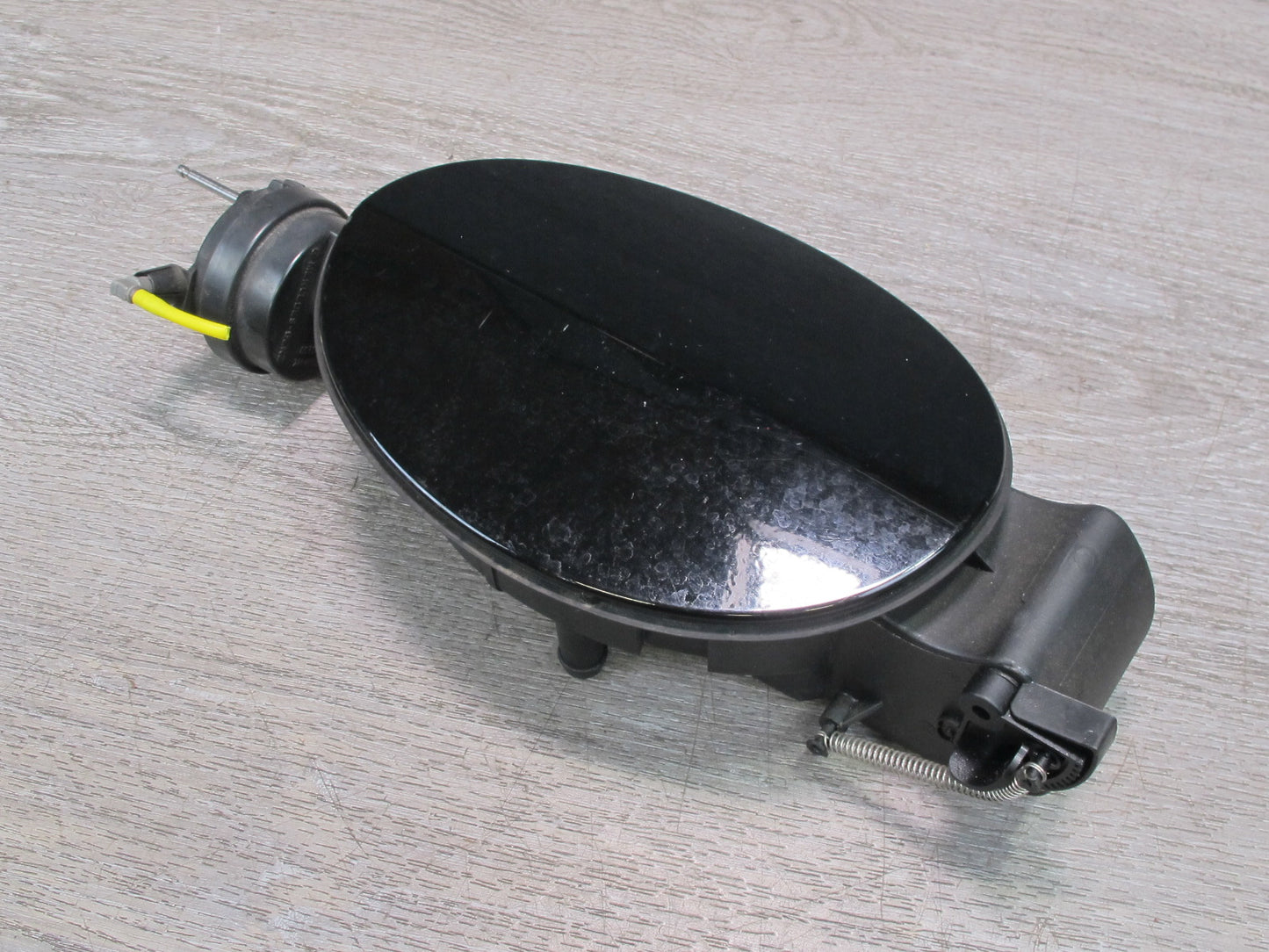 03-06 Mercedes R230 Fuel Tank Filler Door Lid Cover Actuator Housing Set OEM