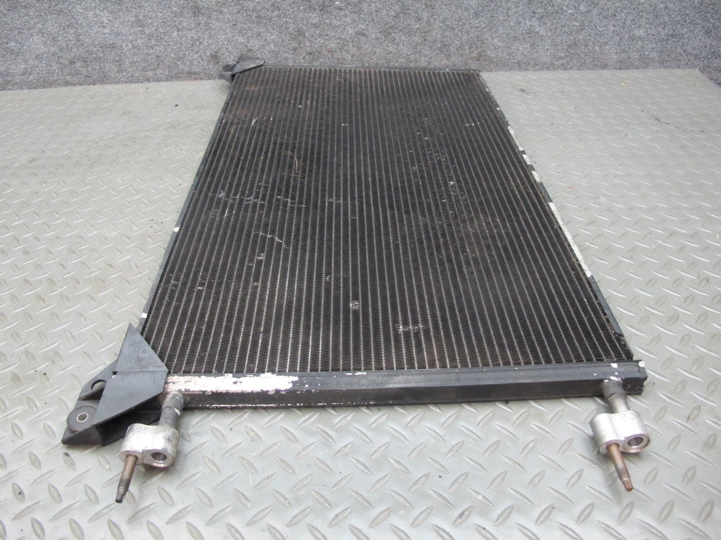 2003-2007 Hummer H2 A/C Air Conditioning Condenser 15790358