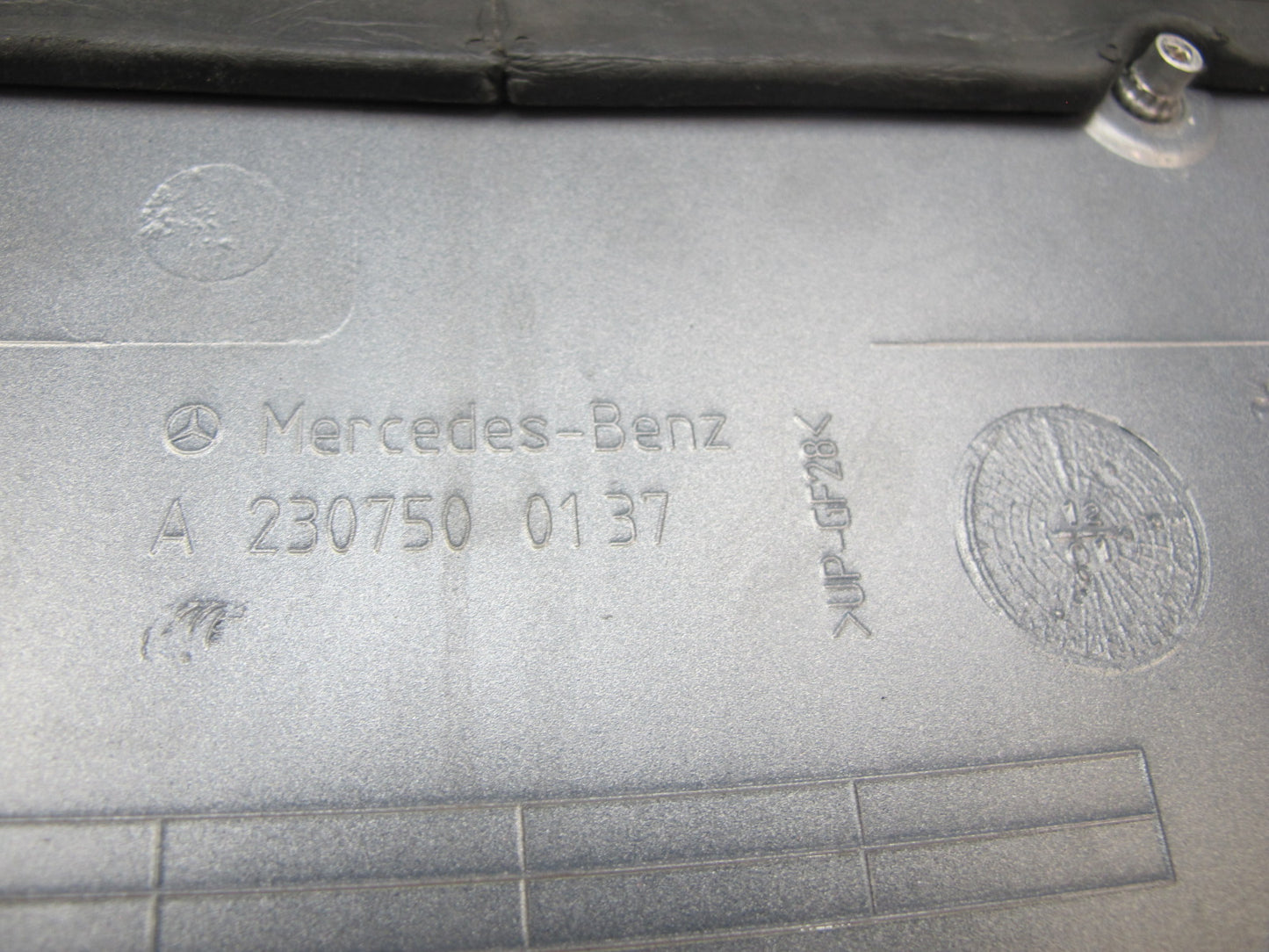 03-12 Mercedes R230 Sl-class Rear Trunk Lid License Plate Holder Panel OEM