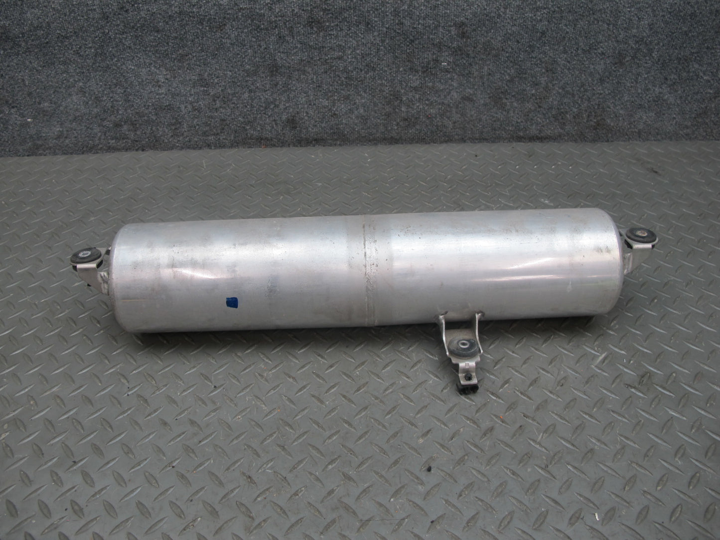 2010-2016 Porsche Panamera 970 Air Suspension Pressure Tank 97035815503