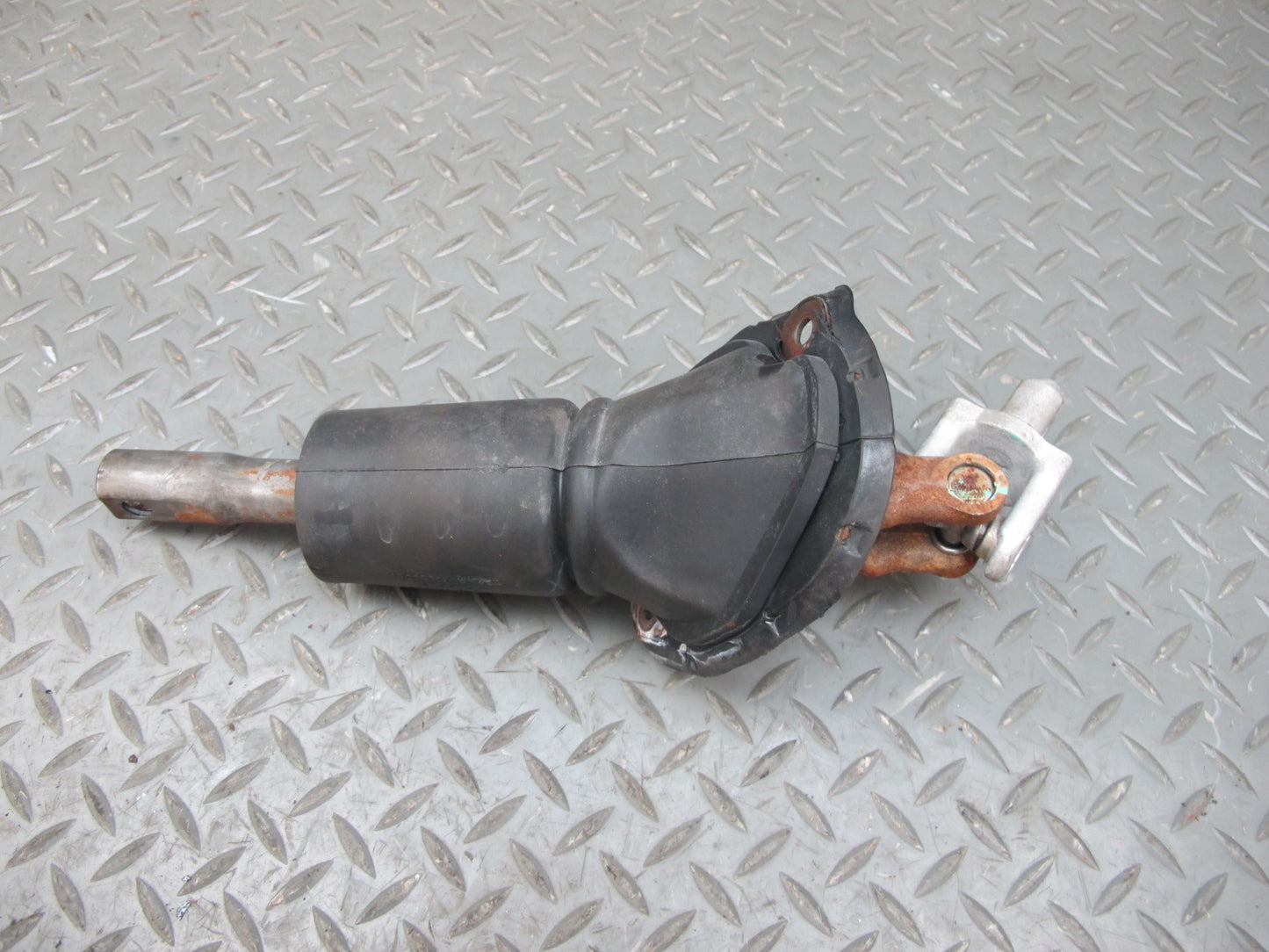 2003-2007 Hummer H2 Steering Column Intermediate Shaft