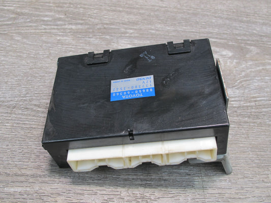 1998-2002 Lexus J100 LX470 Rear A/C Amplifier Temperature Control Module