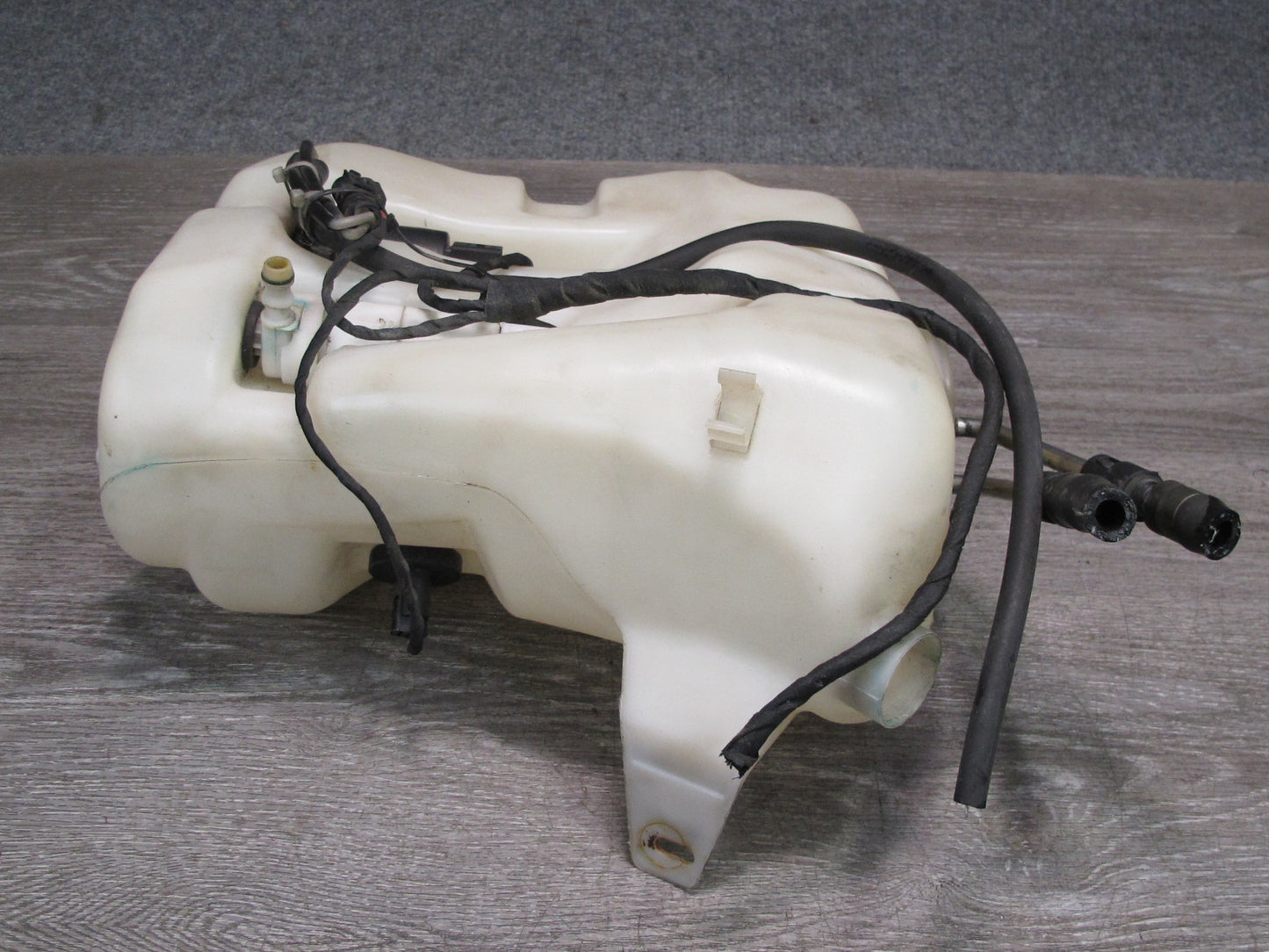 03-12 Mercedes R230 Sl-class Windshield Washer Fluid Reservoir w Pump OEM