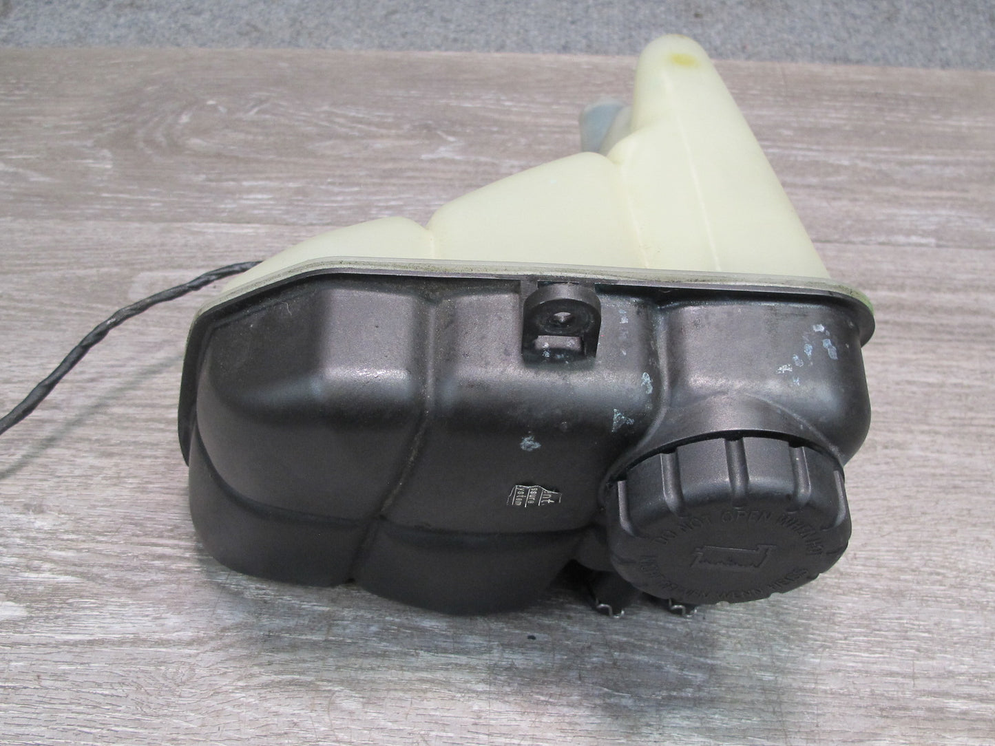 03-12 Mercedes R230 Sl-class Engine Coolant Expansion Overflow Reservoir OEM