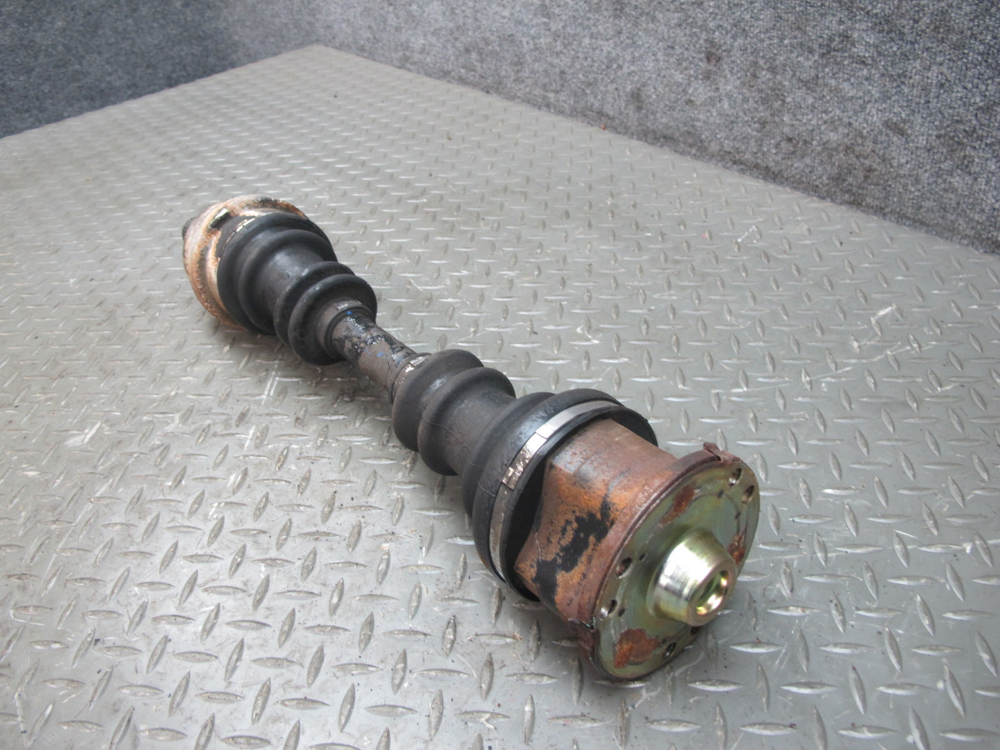 84-85 Nissan Z31 300ZX NON Turbo Rear Right Axle Shaft OEM