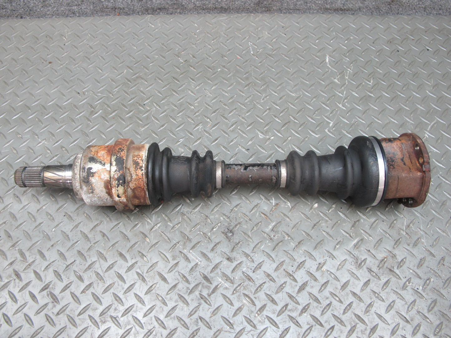 84-85 Nissan Z31 300ZX NON Turbo Rear Right Axle Shaft OEM