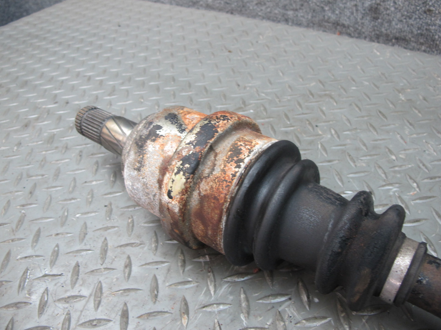 84-85 Nissan Z31 300ZX NON Turbo Rear Right Axle Shaft OEM