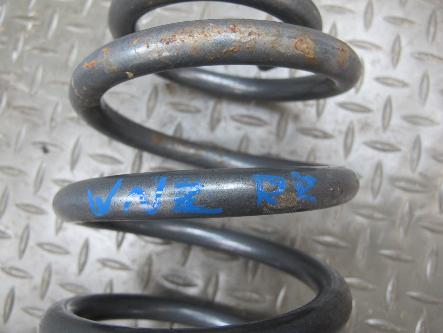 84-89 Nissan Z31 300ZX 2+0 NA Set of 2 Rear Left & Right Coil Spring