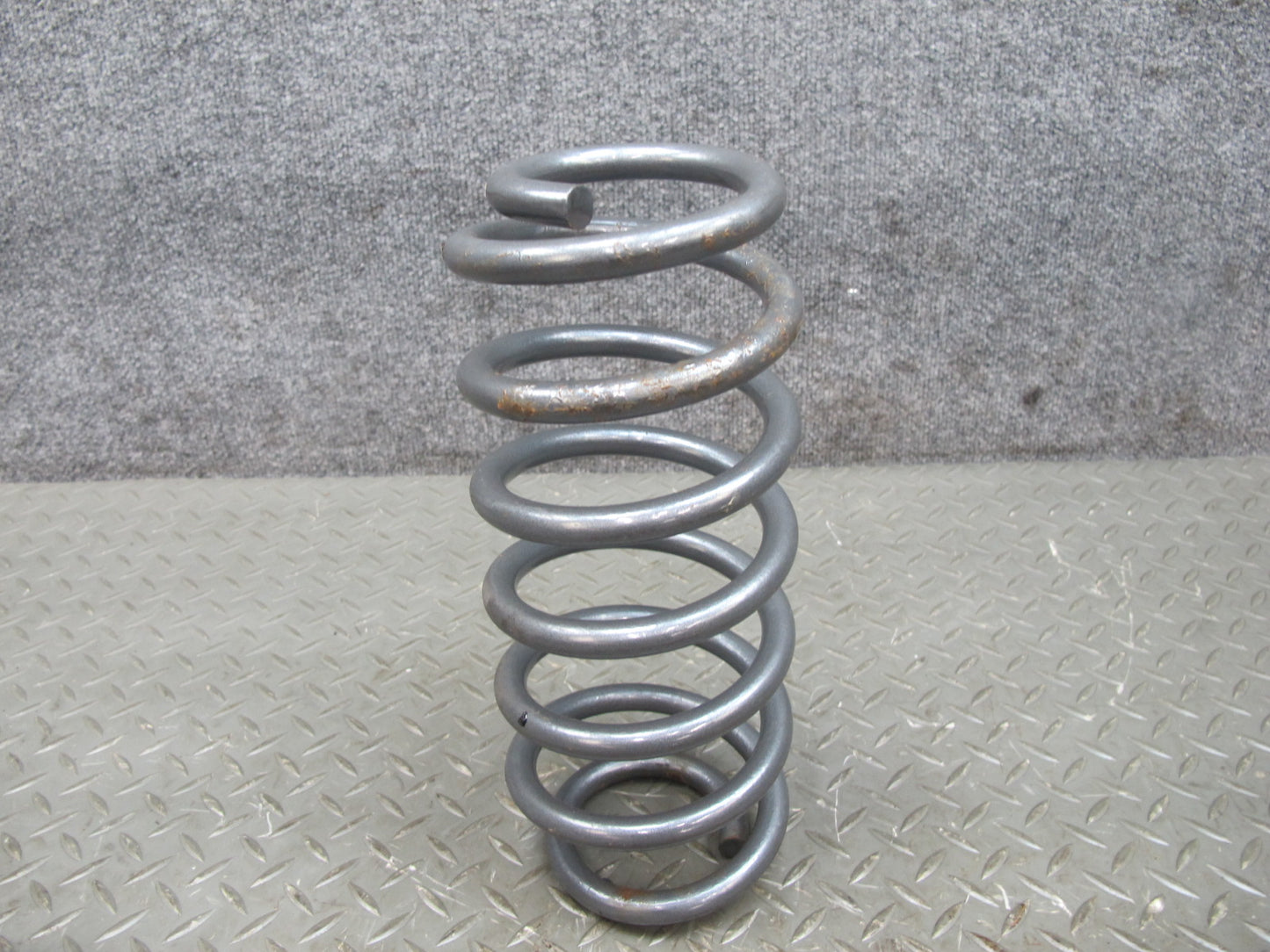 84-89 Nissan Z31 300ZX 2+0 NA Set of 2 Rear Left & Right Coil Spring