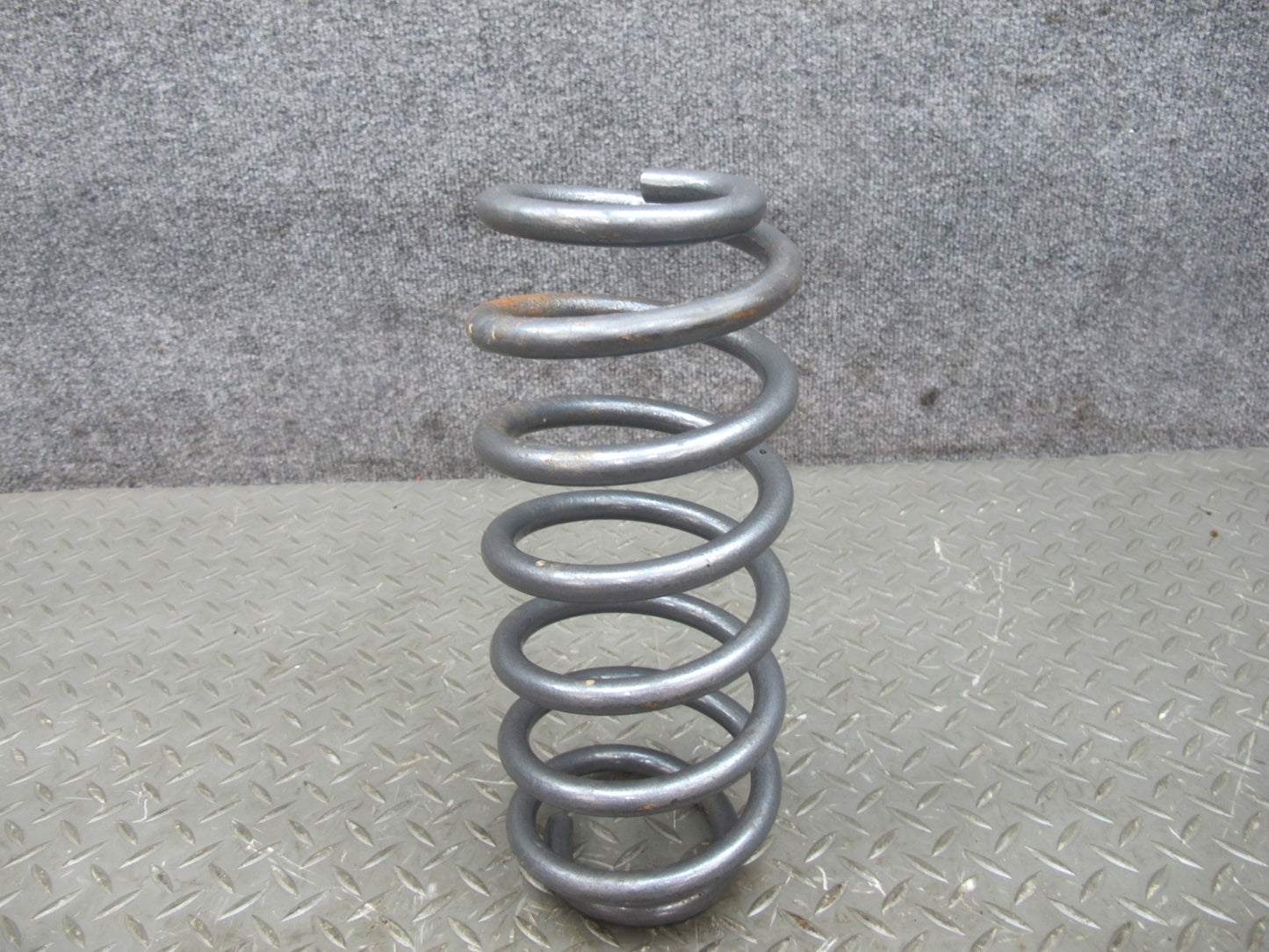 84-89 Nissan Z31 300ZX 2+0 NA Set of 2 Rear Left & Right Coil Spring