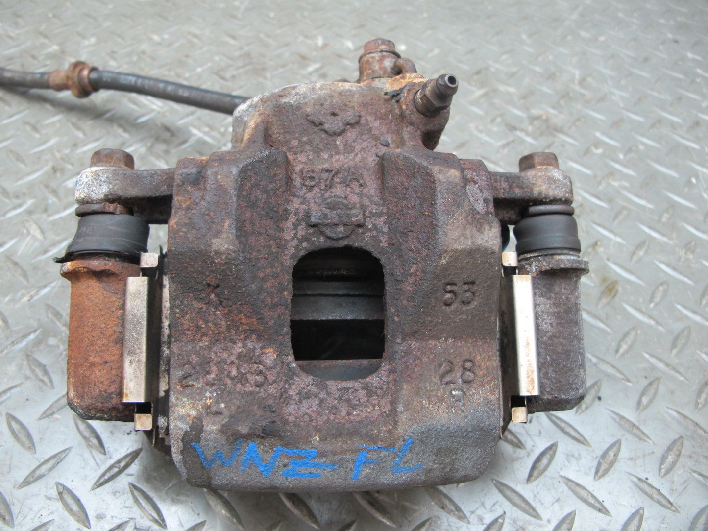 84-86 Nissan Z31 300ZX 2+0 NA Set of 2 Front Left & Right Brake Caliper OEM
