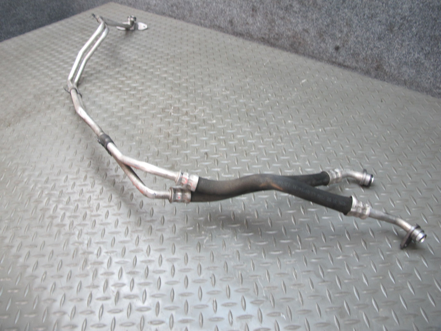 2010-2016 Porsche Panamera 970 A/T Transmission Oil Cooler Hose Pipe Line