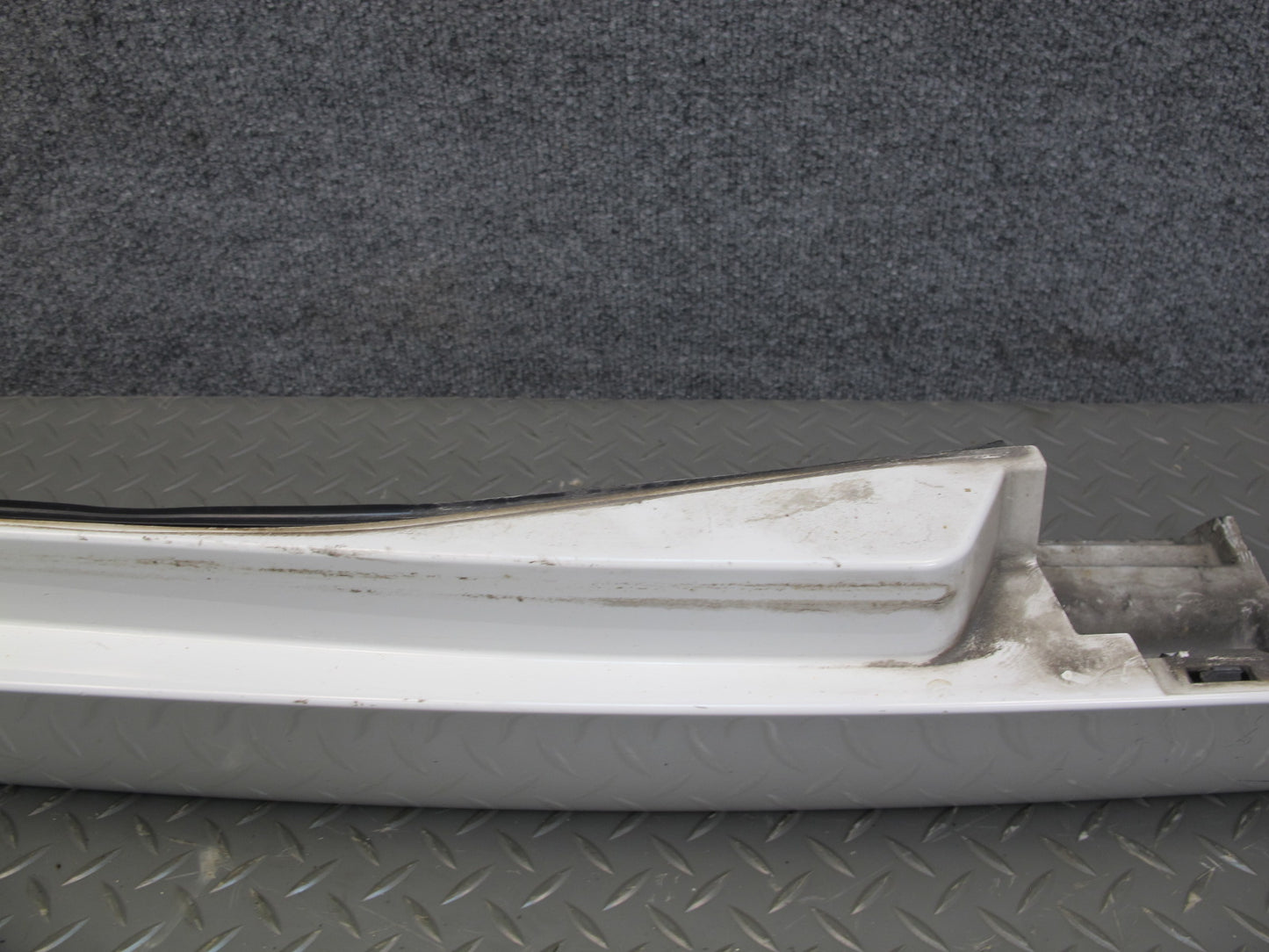 09-16 BMW E89 Z4 Set of 2 Left & Right Side Skirt Rocker Panel Molding OEM
