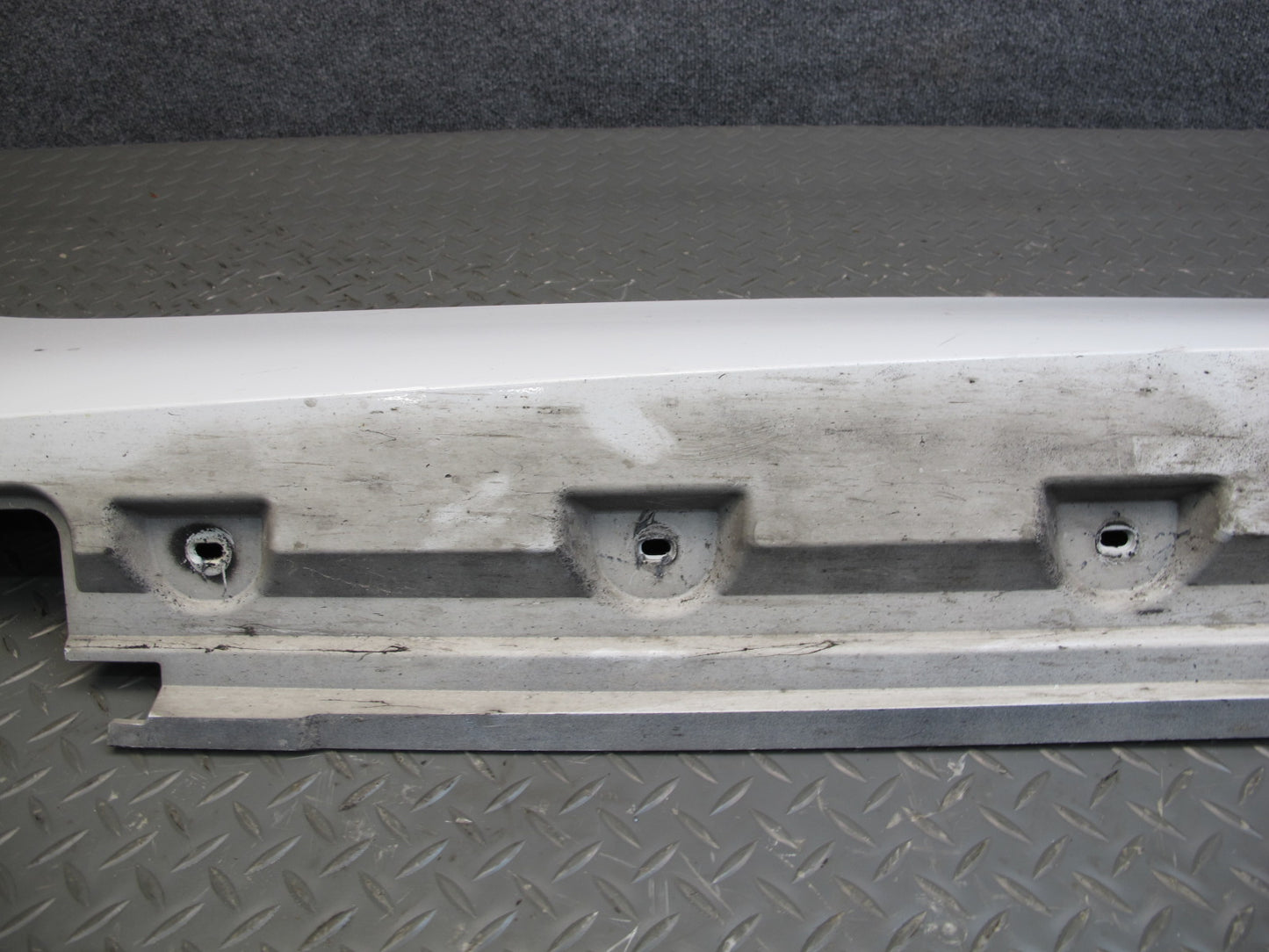 09-16 BMW E89 Z4 Set of 2 Left & Right Side Skirt Rocker Panel Molding OEM