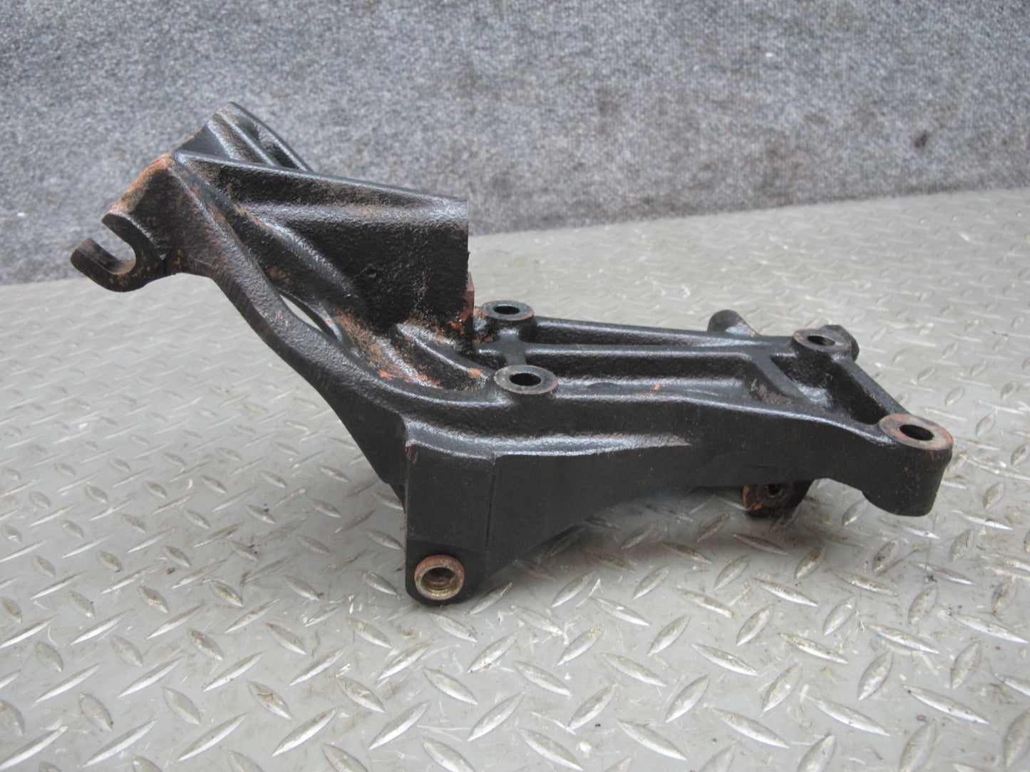 84-86 Nissan Z31 300ZX VG30E NA A/C Compressor Mount Bracket Support OEM