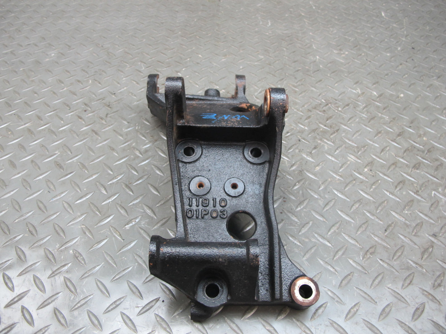 84-86 Nissan Z31 300ZX VG30E NA A/C Compressor Mount Bracket Support OEM