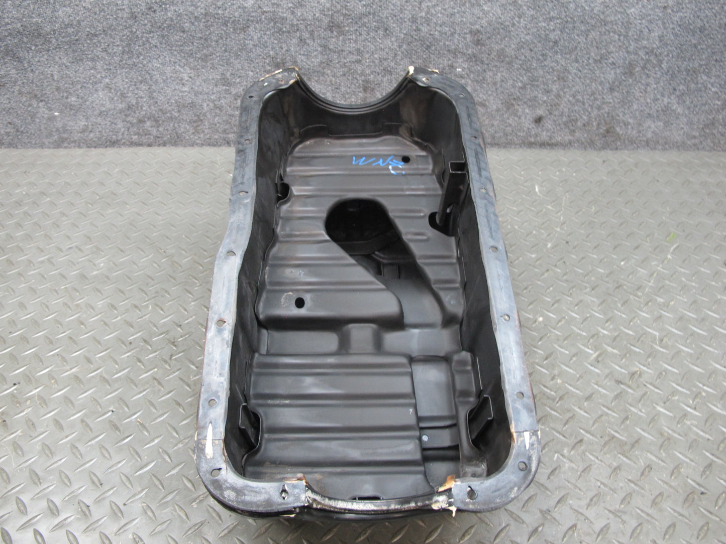 85-87 Nissan Z31 300ZX VG30E NON Turbo Engine Oil Pan OEM